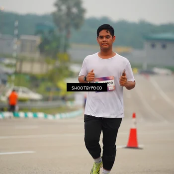 Runner Photo 7425875