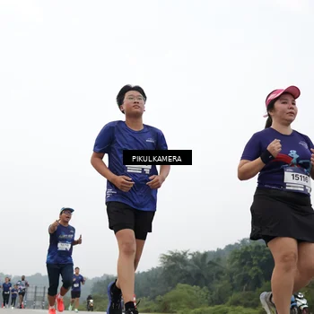 Runner Photo 7425877