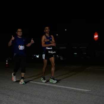 Runner Photo 7425918