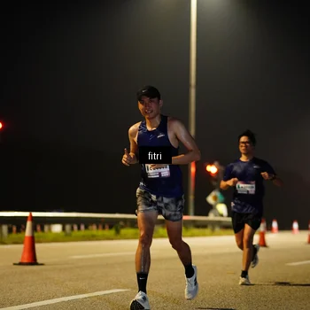 Runner Photo 7425923