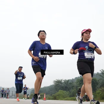 Runner Photo 7425930