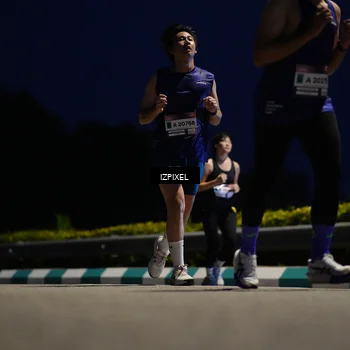 Runner Photo 7425941