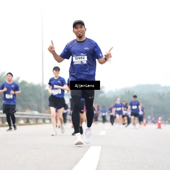 Runner Photo 7425971