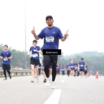 Runner Photo 7425975