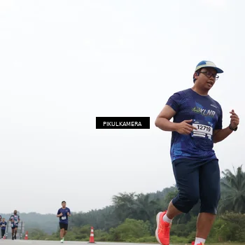 Runner Photo 7425982