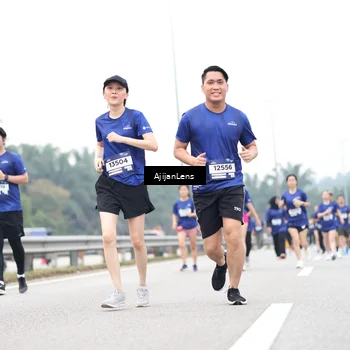 Runner Photo 7426028