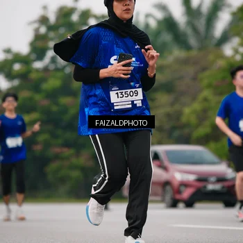 Runner Photo 7426041
