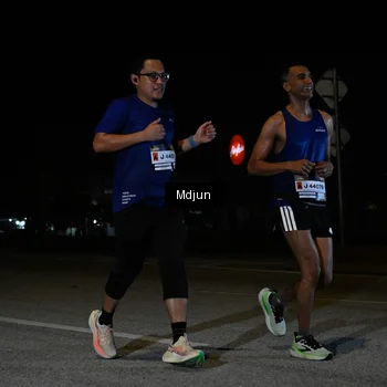 Runner Photo 7426044