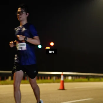 Runner Photo 7426055