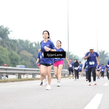 Runner Photo 7426056