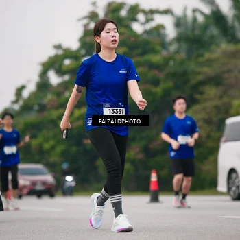 Runner Photo 7426065