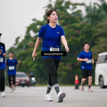 Runner Photo 7426070