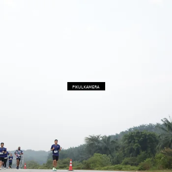Runner Photo 7426080