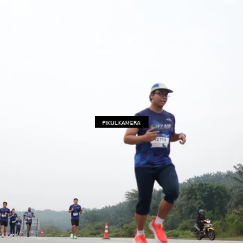 Runner Photo 7426092