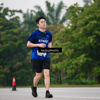 Runner Photo 7426099
