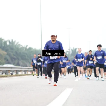 Runner Photo 7426105
