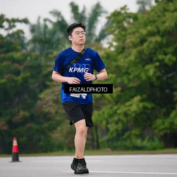Runner Photo 7426112