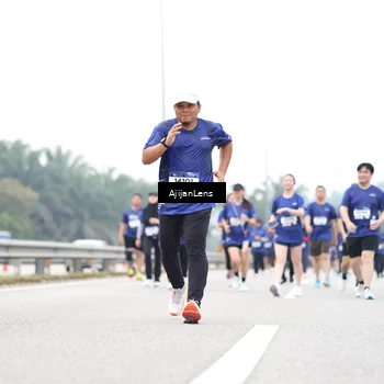 Runner Photo 7426125