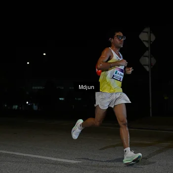 Runner Photo 7426132