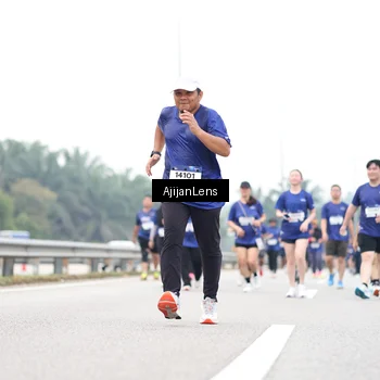Runner Photo 7426136