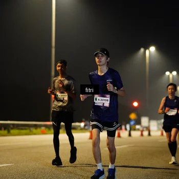 Runner Photo 7426138