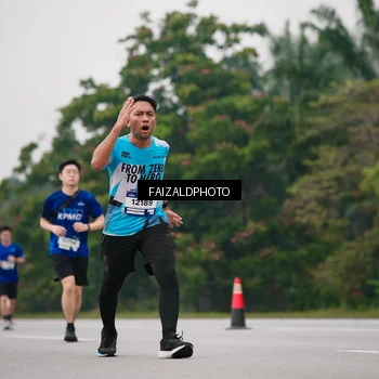 Runner Photo 7426169