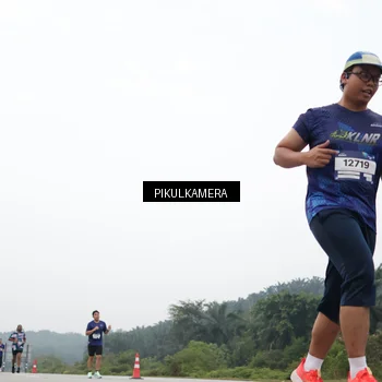 Runner Photo 7426171