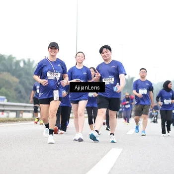 Runner Photo 7426196