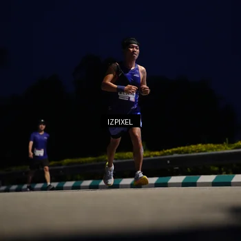 Runner Photo 7426251