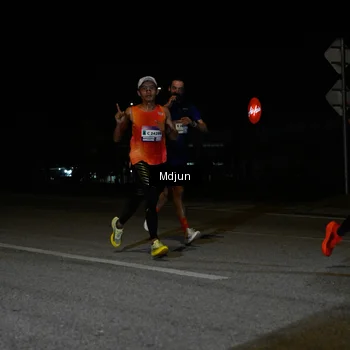 Runner Photo 7426268