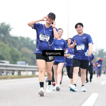 Runner Photo 7426282