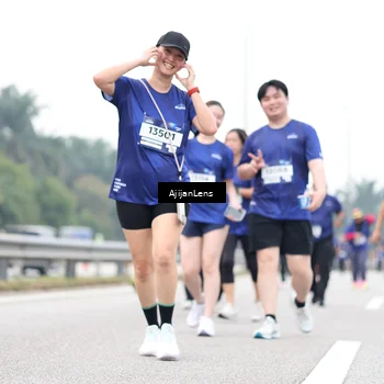 Runner Photo 7426288
