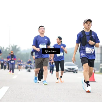Runner Photo 7426391