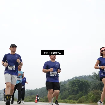 Runner Photo 7426430
