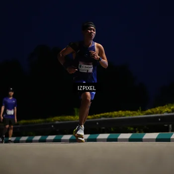 Runner Photo 7426443