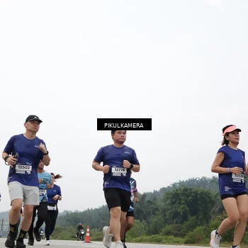 Runner Photo 7426449