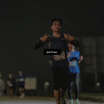 Runner Photo 7426469