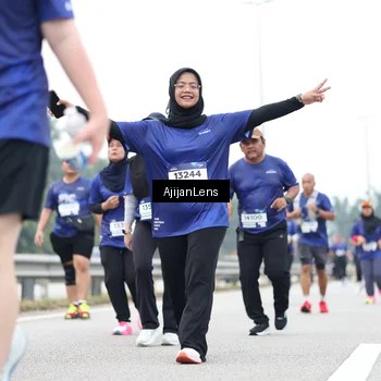 Runner Photo 7426470