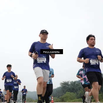 Runner Photo 7426483