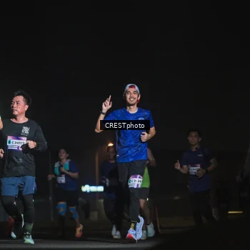 Runner Photo 7426511