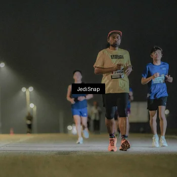 Runner Photo 7426554