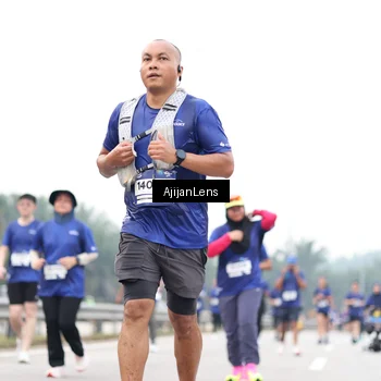Runner Photo 7426568