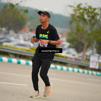 Runner Photo 7426590