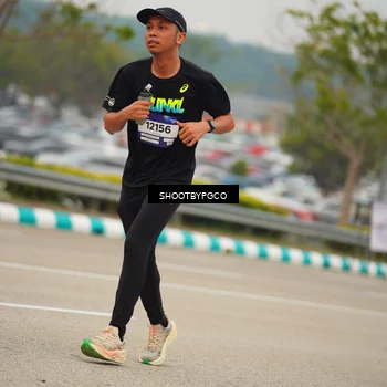 Runner Photo 7426592