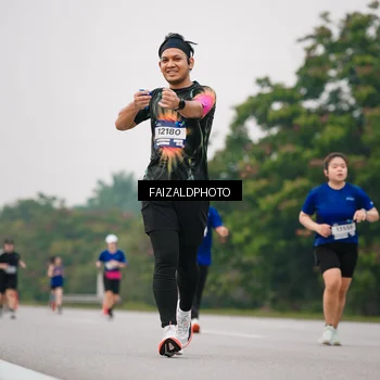 Runner Photo 7426607