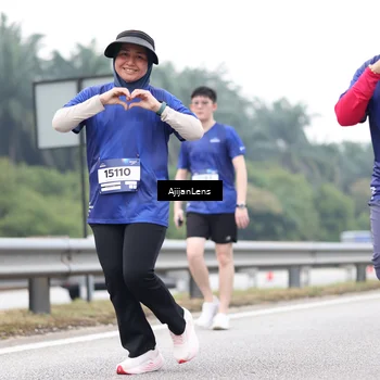 Runner Photo 7426636