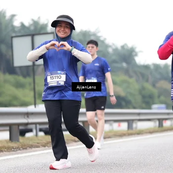 Runner Photo 7426640