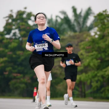 Runner Photo 7426668