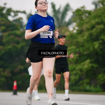 Runner Photo 7426671