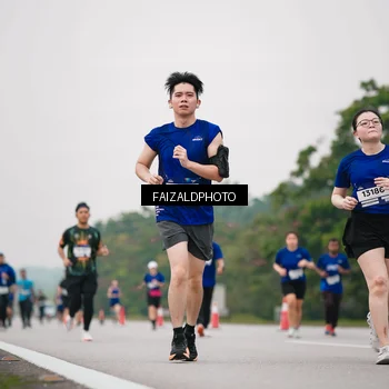 Runner Photo 7426676